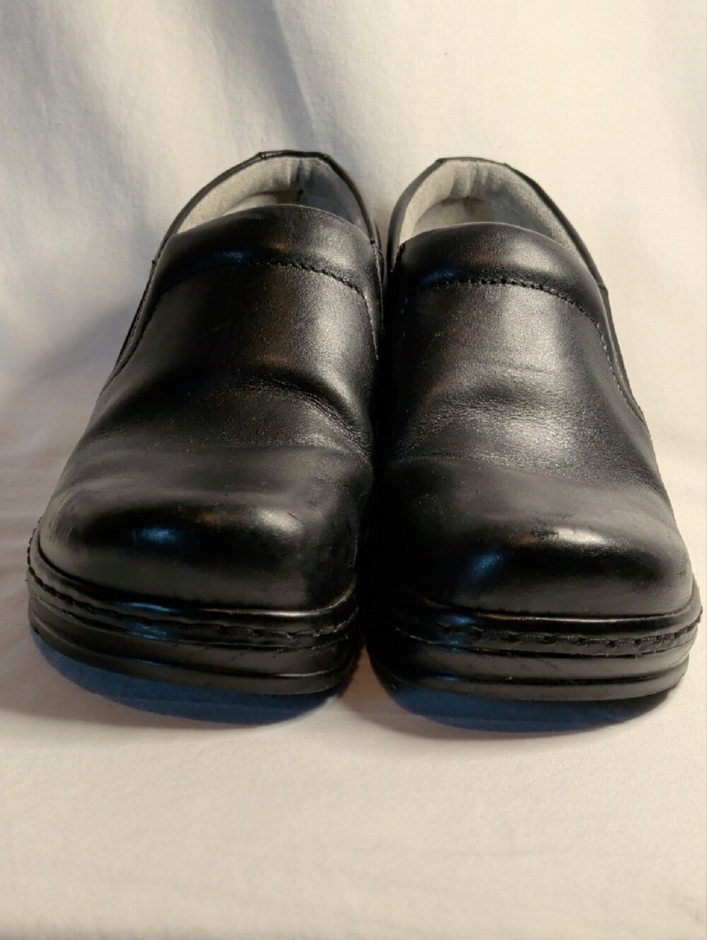 Klogs Black Professional Slip-On Clogs - Picture 7 of 7